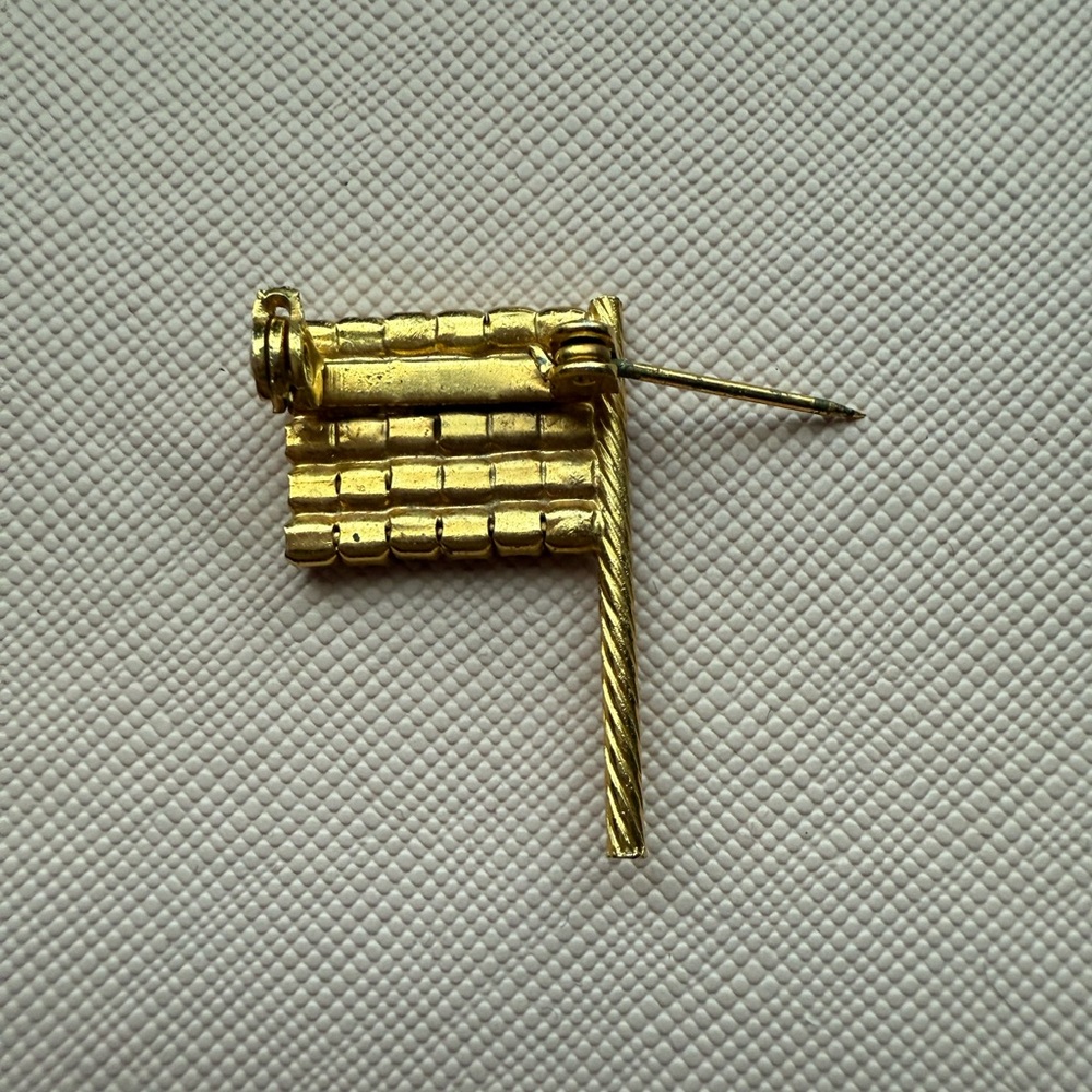 Patriotic Rhinestone Flag Brooch - Picture 8 of 12
